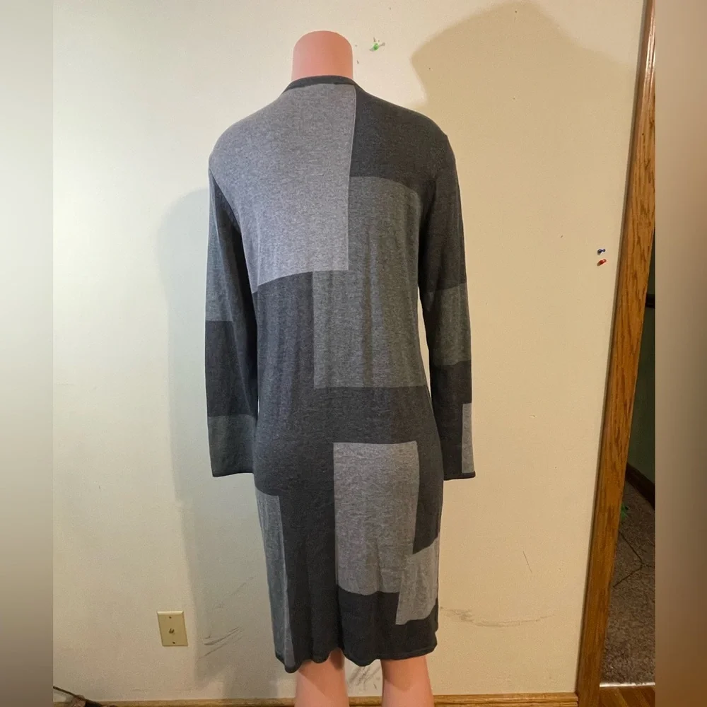 J. Jill Women’s long Cardigan Sweater Small Gray‎ colorblock Open Front Pockets